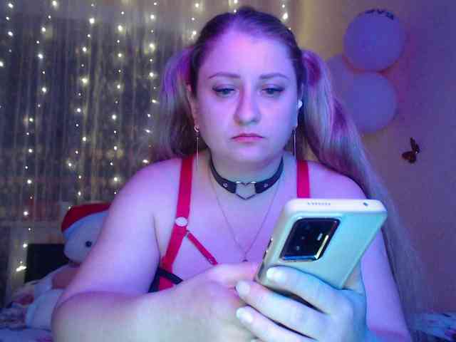 WetAngely webcam