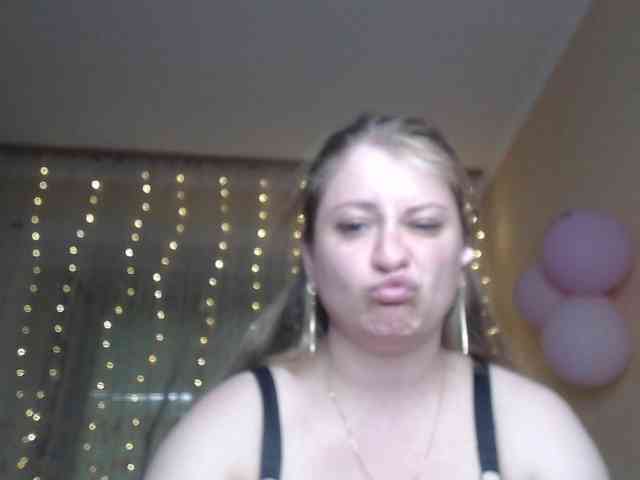 WetAngely webcam