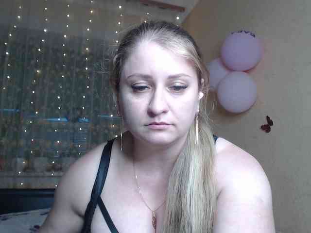 WetAngely webcam