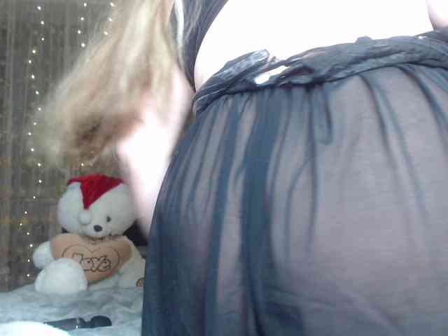 WetAngely webcam