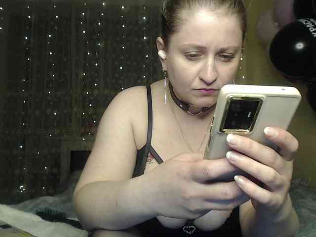 WetAngely webcam