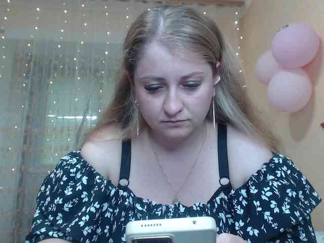 WetAngely webcam