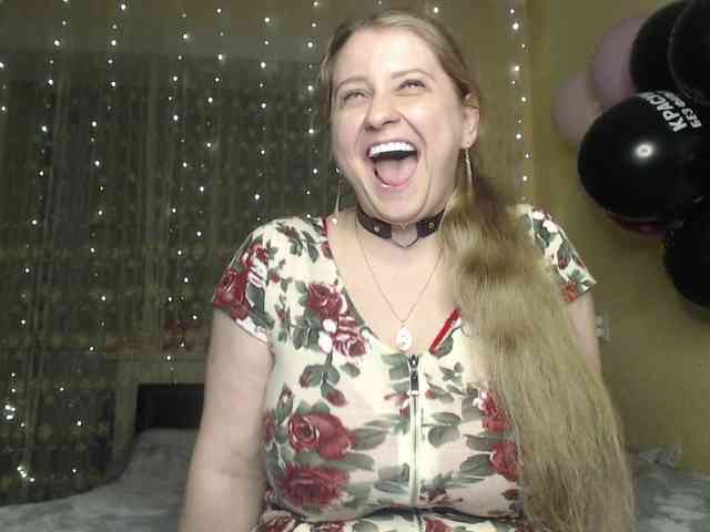 WetAngely webcam