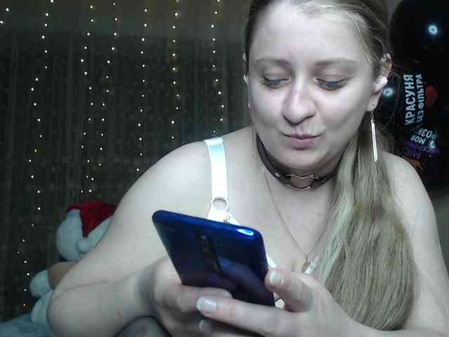WetAngely webcam