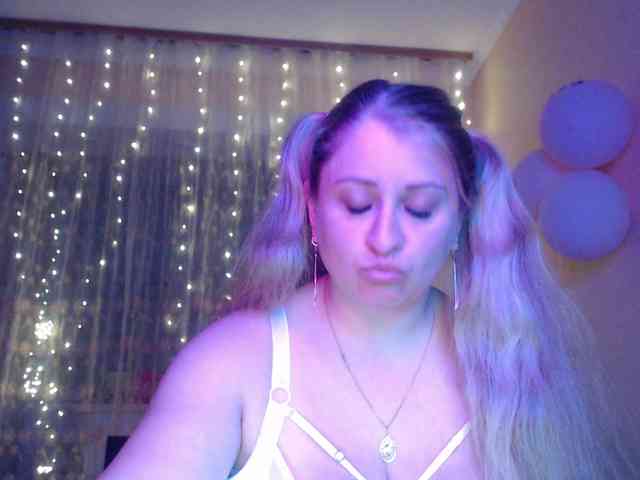 WetAngely webcam