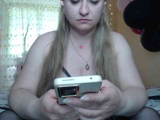 WetAngely webcam