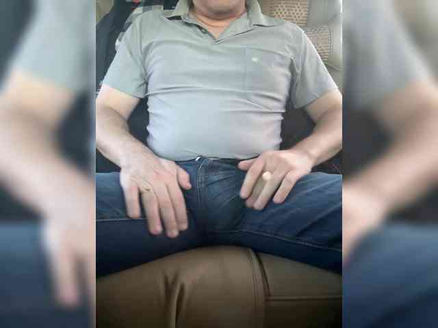 rrrxxx40 Live Webcam on BongaCams