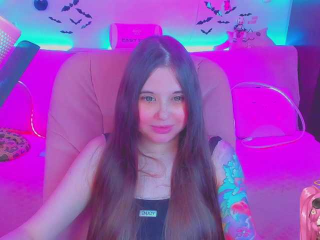 LittleKitsune live cam on BongaCams