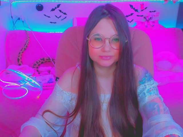 LittleKitsune live cam on BongaCams