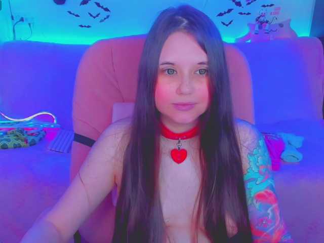 LittleKitsune live cam on BongaCams