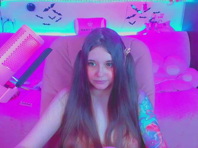 LittleKitsune live cam on BongaCams