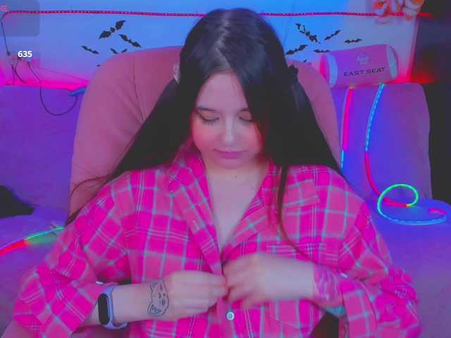 LittleKitsune's BongaCams show and profile