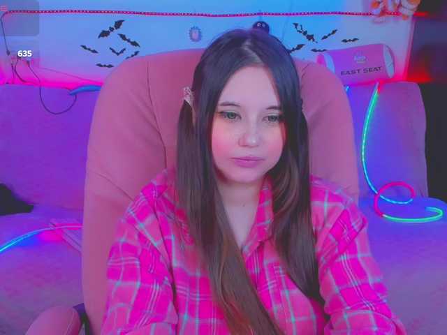 LittleKitsune's BongaCams show and profile