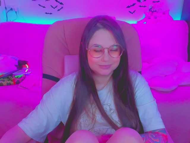 LittleKitsune live cam on BongaCams