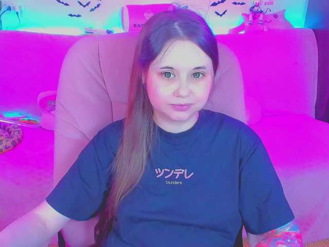 LittleKitsune live webcam show