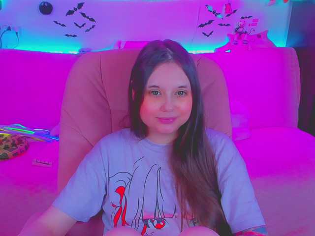 LittleKitsune live cam on BongaCams