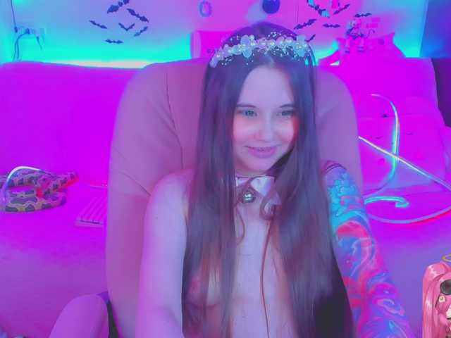 LittleKitsune live cam on BongaCams