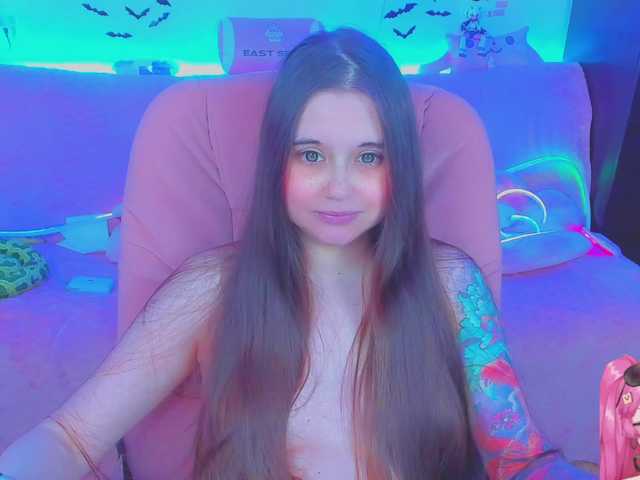 LittleKitsune live cam on BongaCams