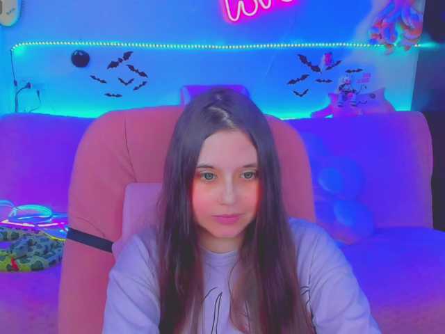 LittleKitsune live cam on BongaCams