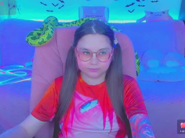 LittleKitsune live cam on BongaCams