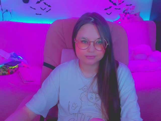 LittleKitsune live cam on BongaCams