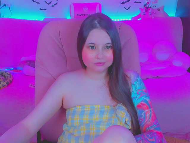 LittleKitsune live cam on BongaCams
