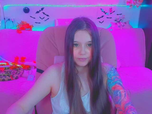 LittleKitsune live cam on BongaCams