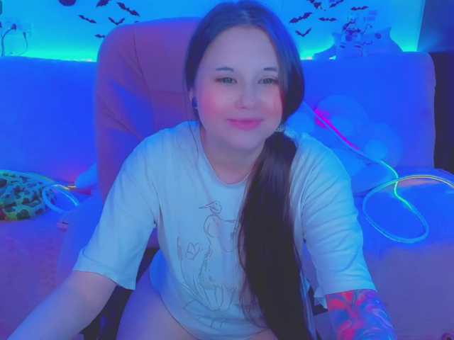 LittleKitsune live cam on BongaCams