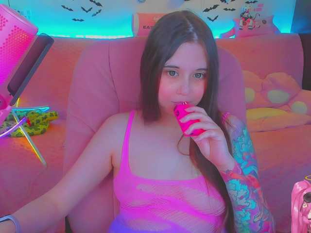 LittleKitsune live cam on BongaCams