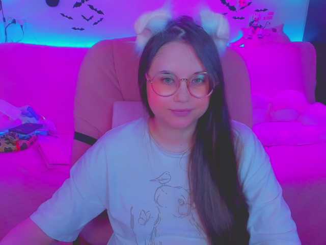 LittleKitsune live cam on BongaCams