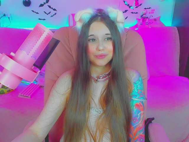 LittleKitsune live cam on BongaCams