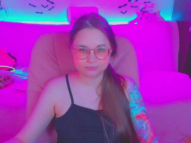 LittleKitsune live cam on BongaCams