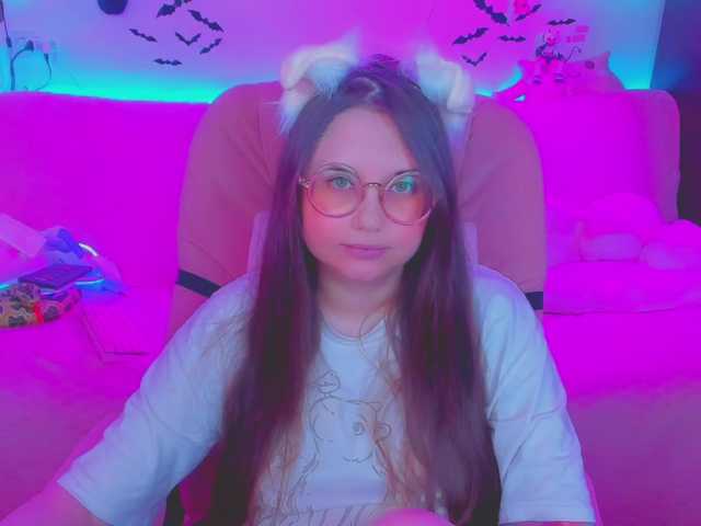LittleKitsune live cam on BongaCams
