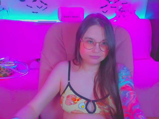 LittleKitsune live cam on BongaCams