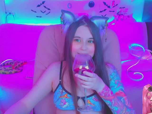 LittleKitsune live cam on BongaCams