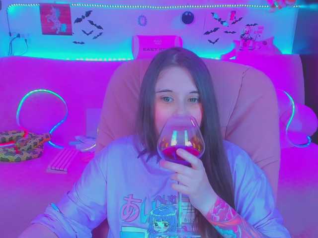 LittleKitsune live cam on BongaCams