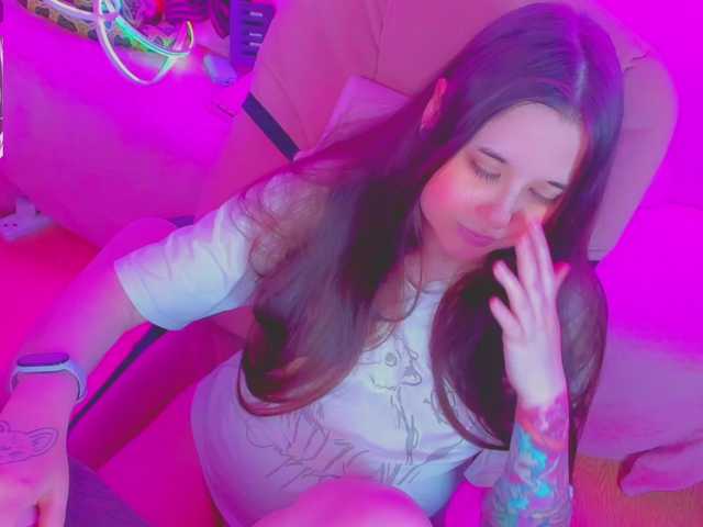 LittleKitsune live cam on BongaCams