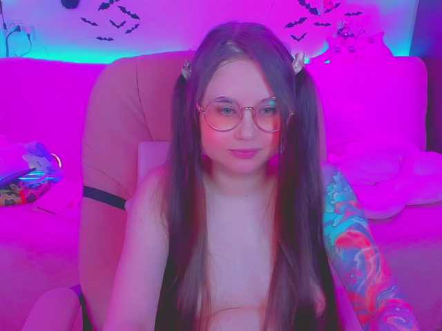 LittleKitsune live cam on BongaCams