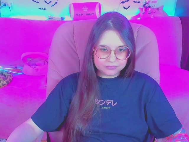 LittleKitsune live cam on BongaCams
