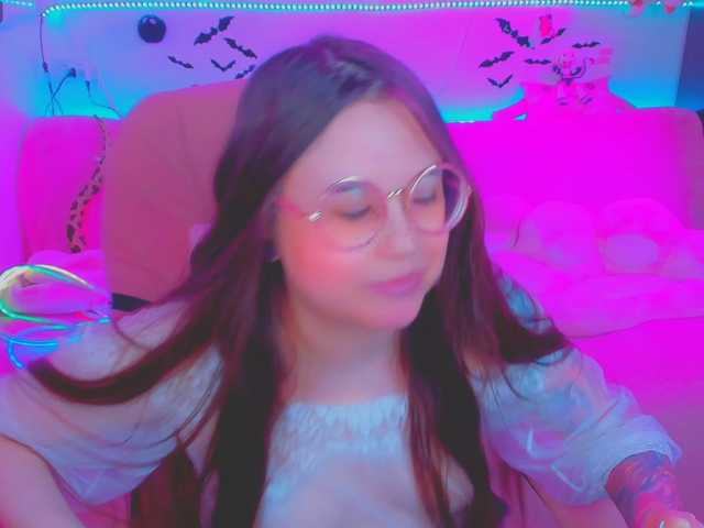 LittleKitsune live cam on BongaCams