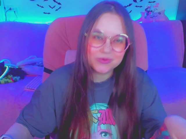 LittleKitsune live cam on BongaCams
