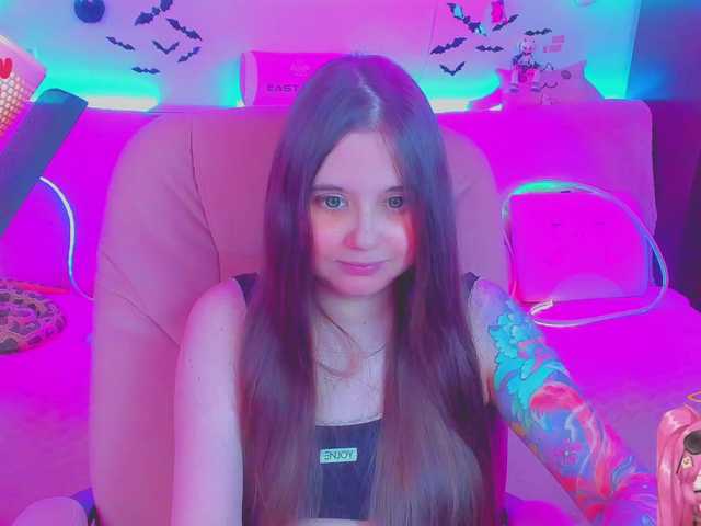 LittleKitsune live cam on BongaCams