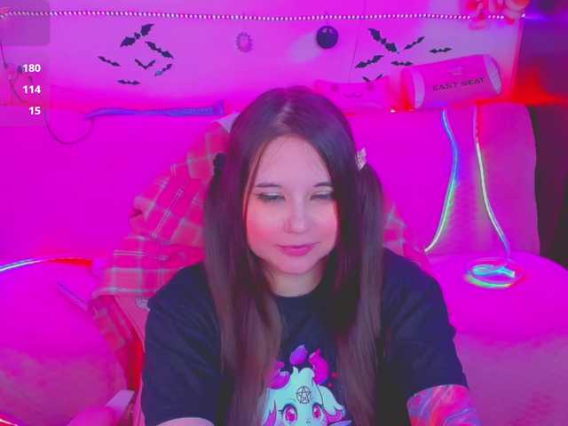 LittleKitsune's BongaCams show and profile