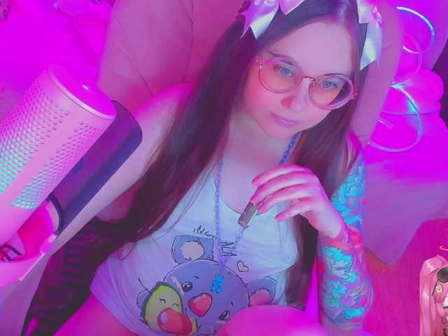 LittleKitsune live cam on BongaCams