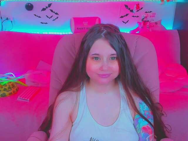 LittleKitsune live cam on BongaCams