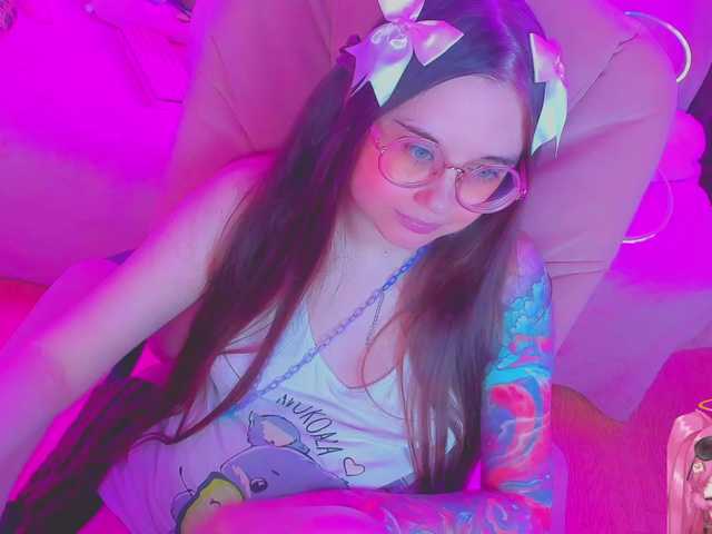 LittleKitsune live cam on BongaCams