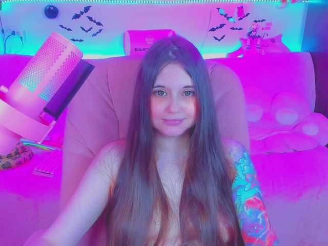 LittleKitsune live cam on BongaCams