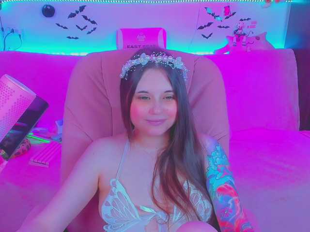 LittleKitsune live cam on BongaCams