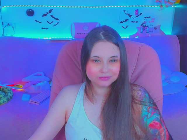 LittleKitsune live webcam show