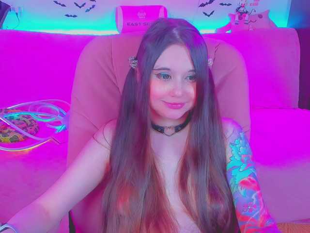 LittleKitsune live webcam show